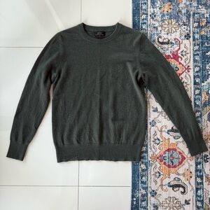 Quince Cashmere Crewneck Sweater